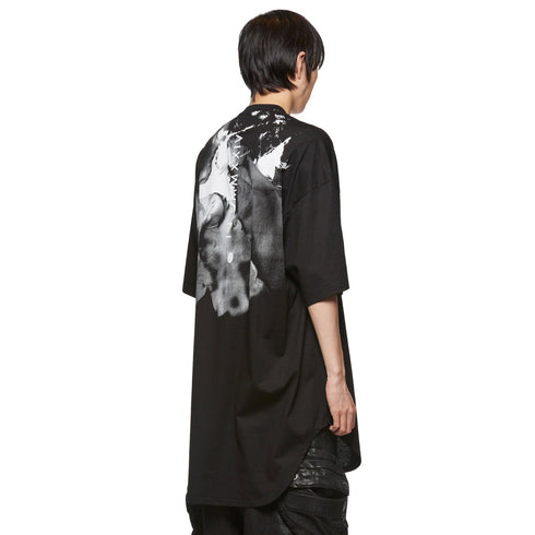 JULIUS 868CPM1 Black / Stan Graphic Over T Shirt