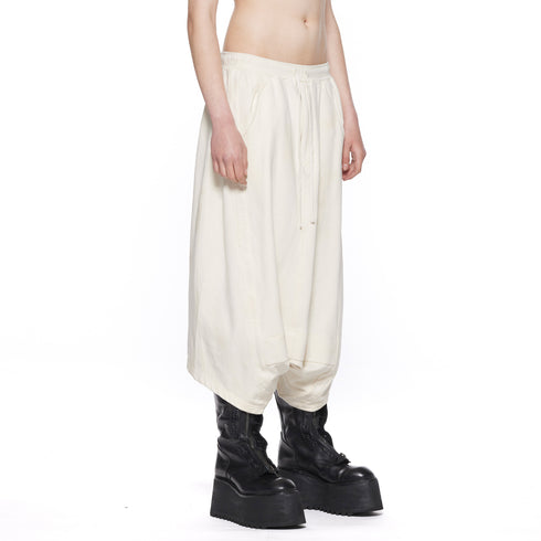 JULIUS 917PAM27 Ivory / Drop Crotch Pants
