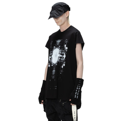 JULIUS 907CPM3 Black / Europa Graphic Sleeveless T-Shirt