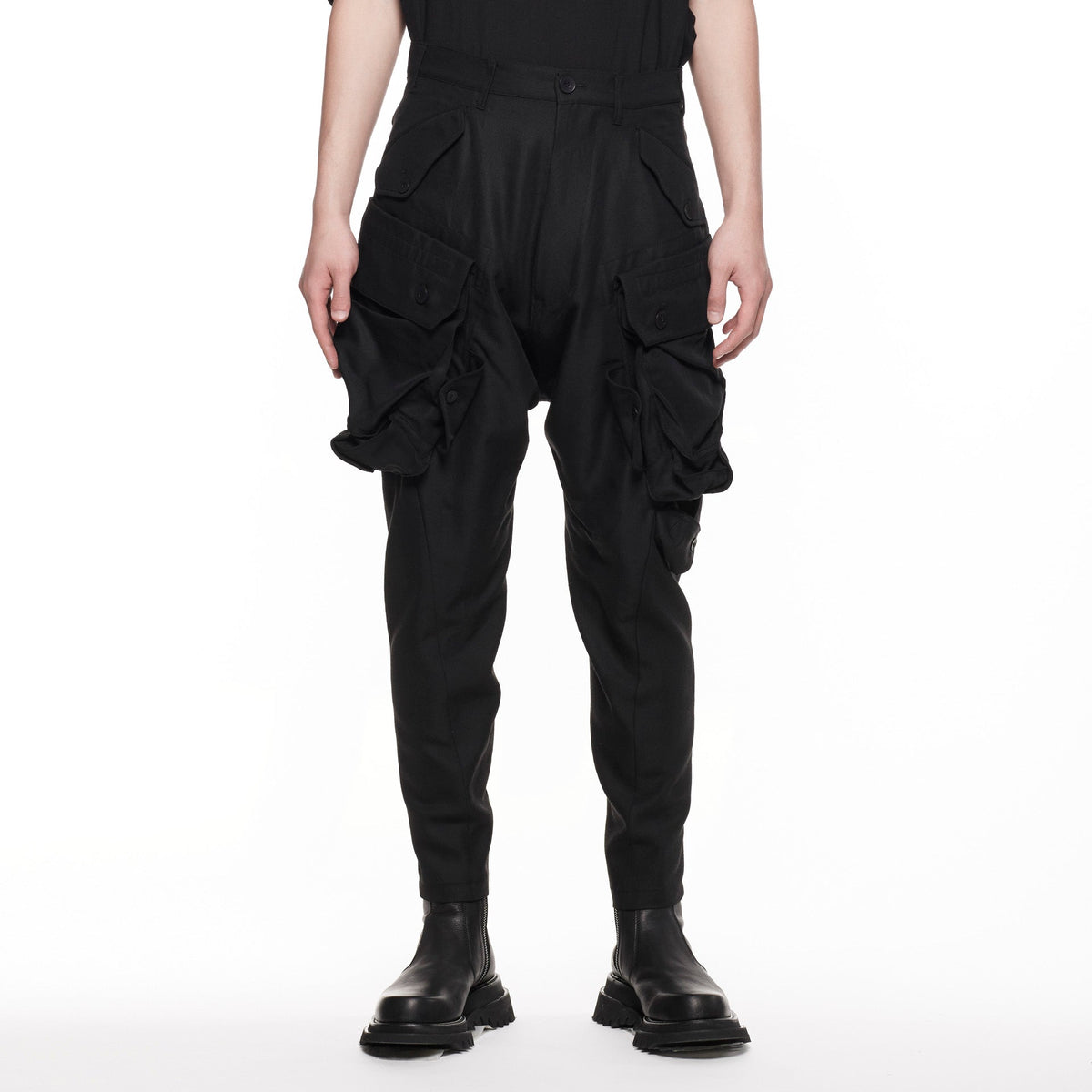 807PAM3 Black / Gas Mask Cargo Pants – JULIUS OFFICIAL STORE