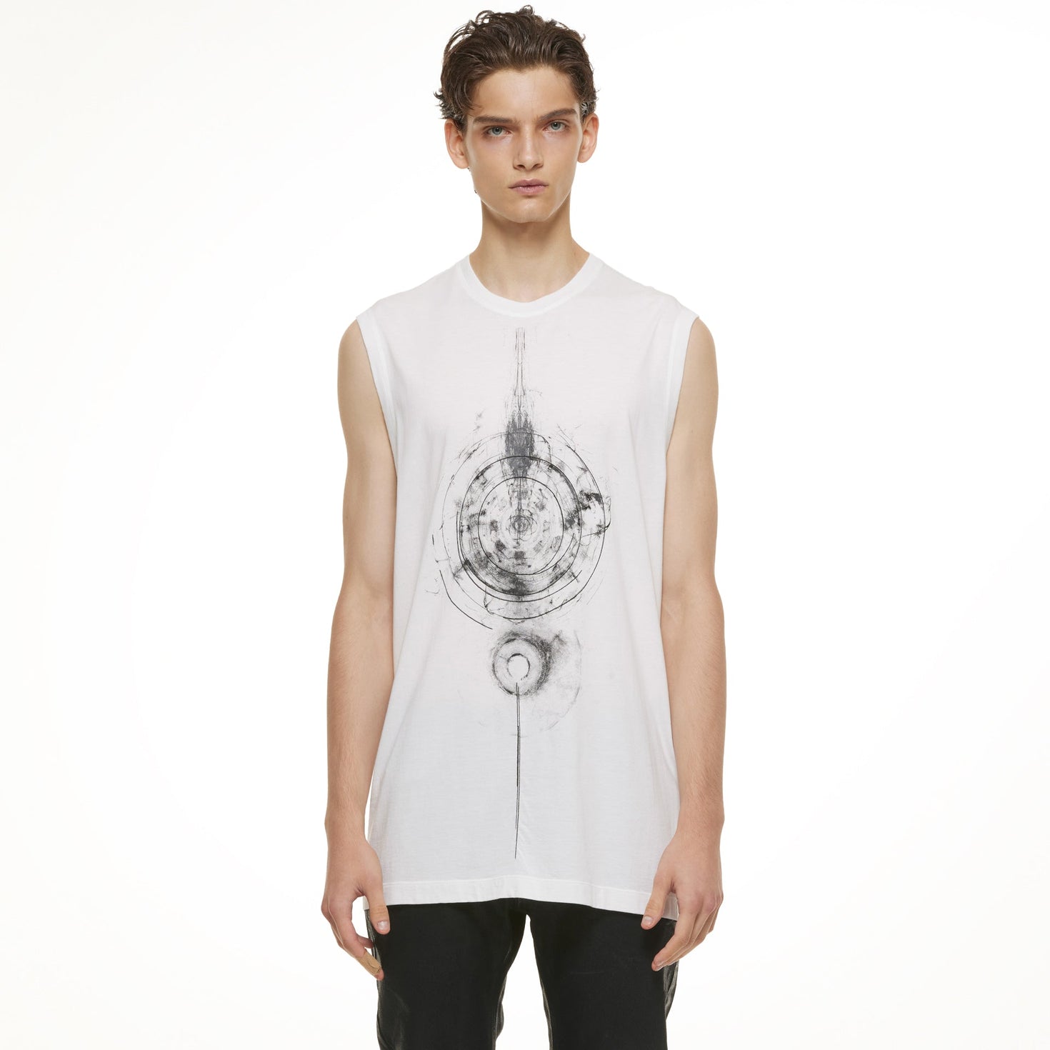 JULIUS 937CPM3 Off White / Mantra Sleeve Less Top