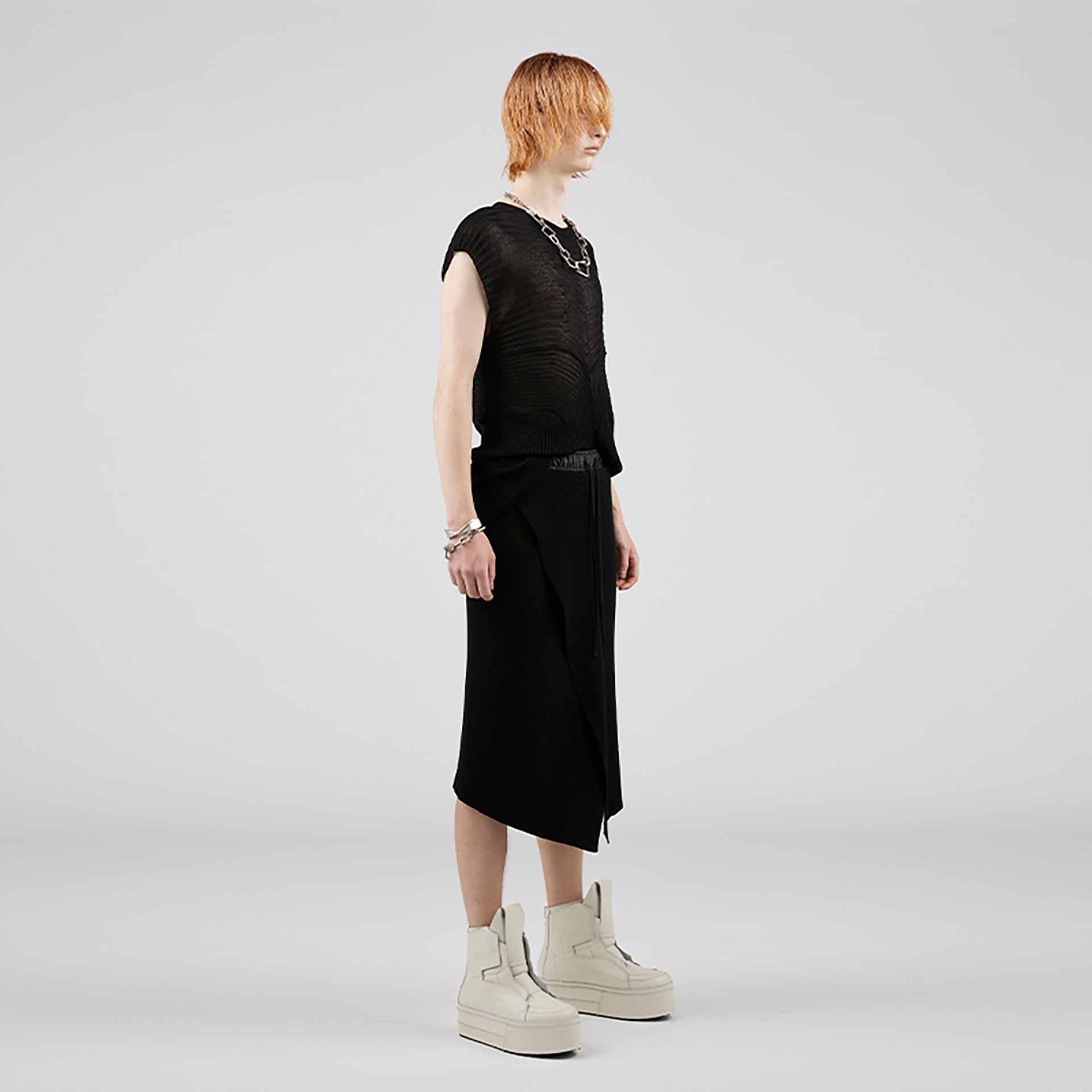 Priest Knit Skirt - Black - JULIUS OFFICIAL STORE